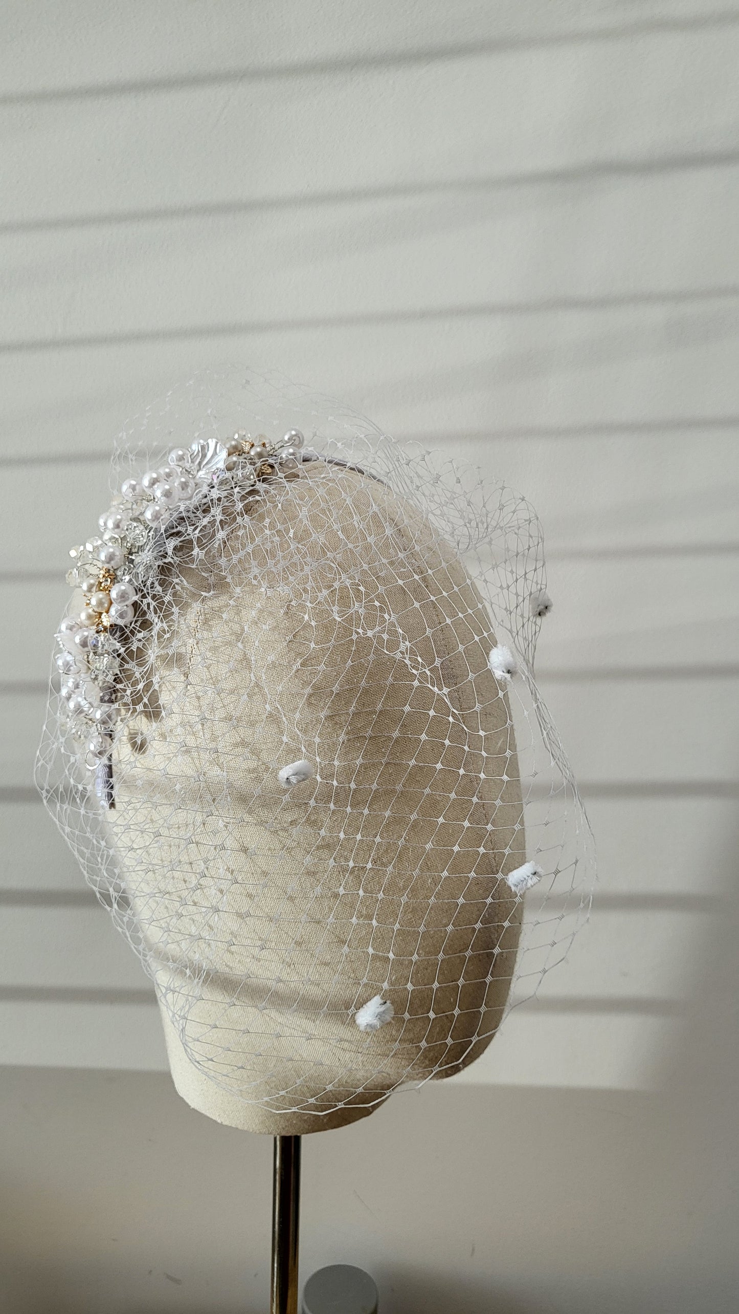 Birdcage veil headpiece